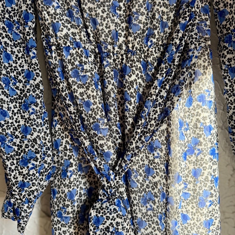 Express Blue and White Floral Long Sleeve Dress - Picture 6 of 9